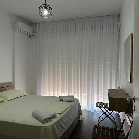 דורס Eme Apartments - Kompleksi Lura 2 Gjiri I Lalzit מראה חיצוני תמונה